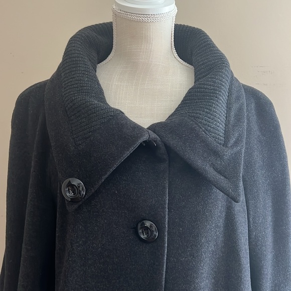 Alessandro Manzoni Woman’s Grey Wool & Cashmere Coat Made in Italy Size: It 46 - Picture 3 of 11